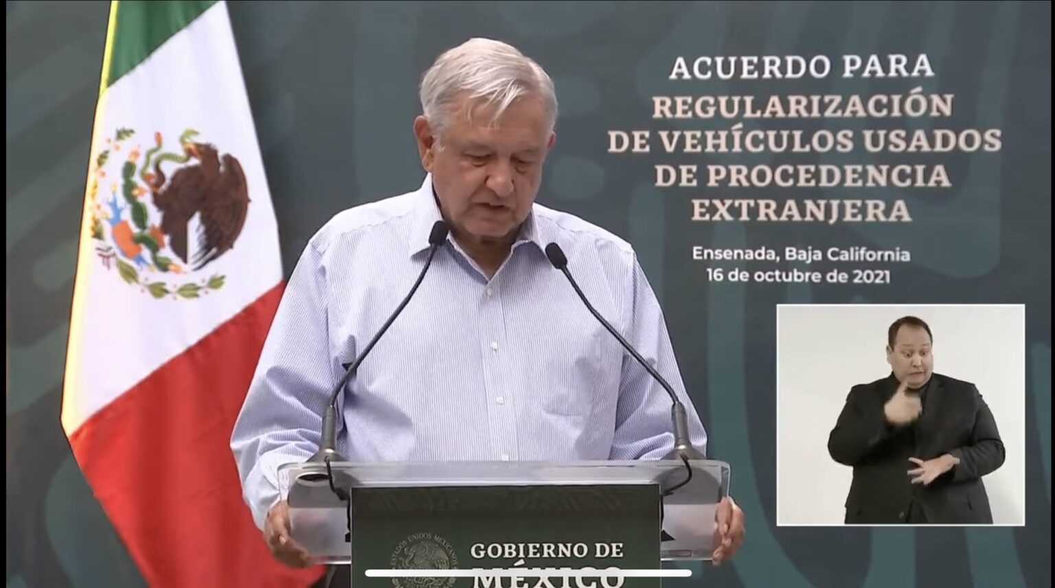 FIRMA PRESIDENTE LÓPEZ OBRADOR ACUERDO EN ENSENADA PARA REGULARIZAR AUTOS “CHUECOS”