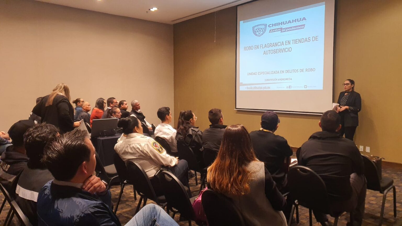 CAPACITA FISCALÍA A EMPRESAS DE SEGURIDAD PRIVADA SOBRE EL MANEJO DE DETENIDOS EN FLAGRANCIA