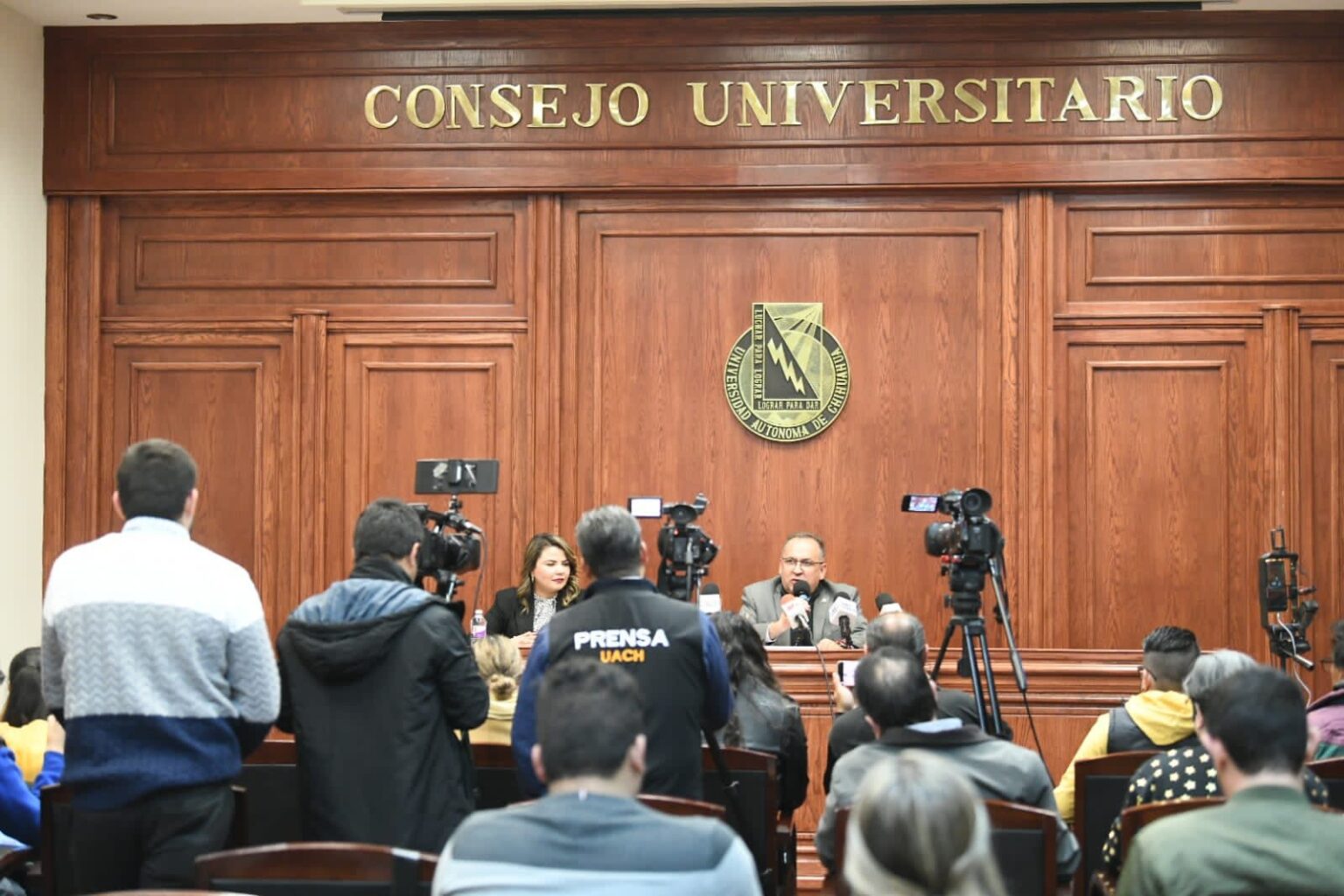 PRESENTAN AUTORIDADES UNIVERSITARIAS NOVEDOSA PLATAFORMA DIGITAL “EGRE-UACH”