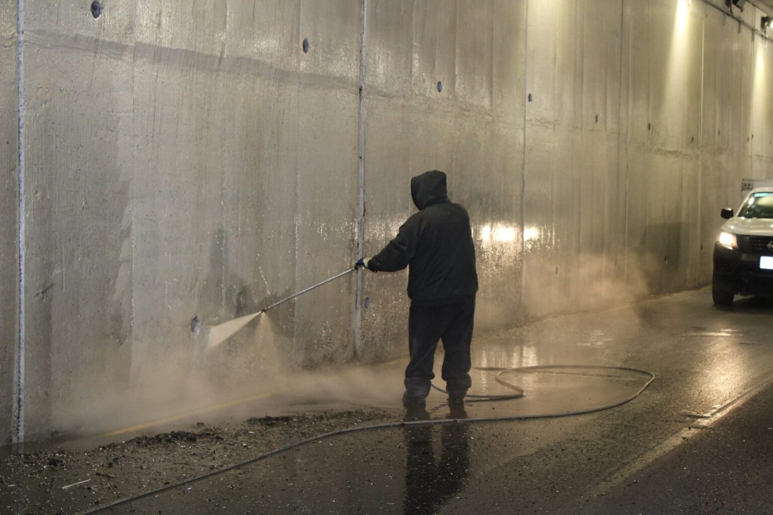 REALIZA GOBIERNO MUNICIPAL LAVADO DE TÚNEL EN AVENIDA INDEPENDENCIA