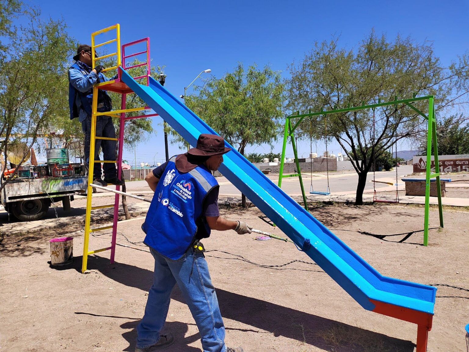 PINTA MUNICIPIO PARQUES DE CHIHUAHUA PARA BRINDAR NUEVA IMAGEN URBANA