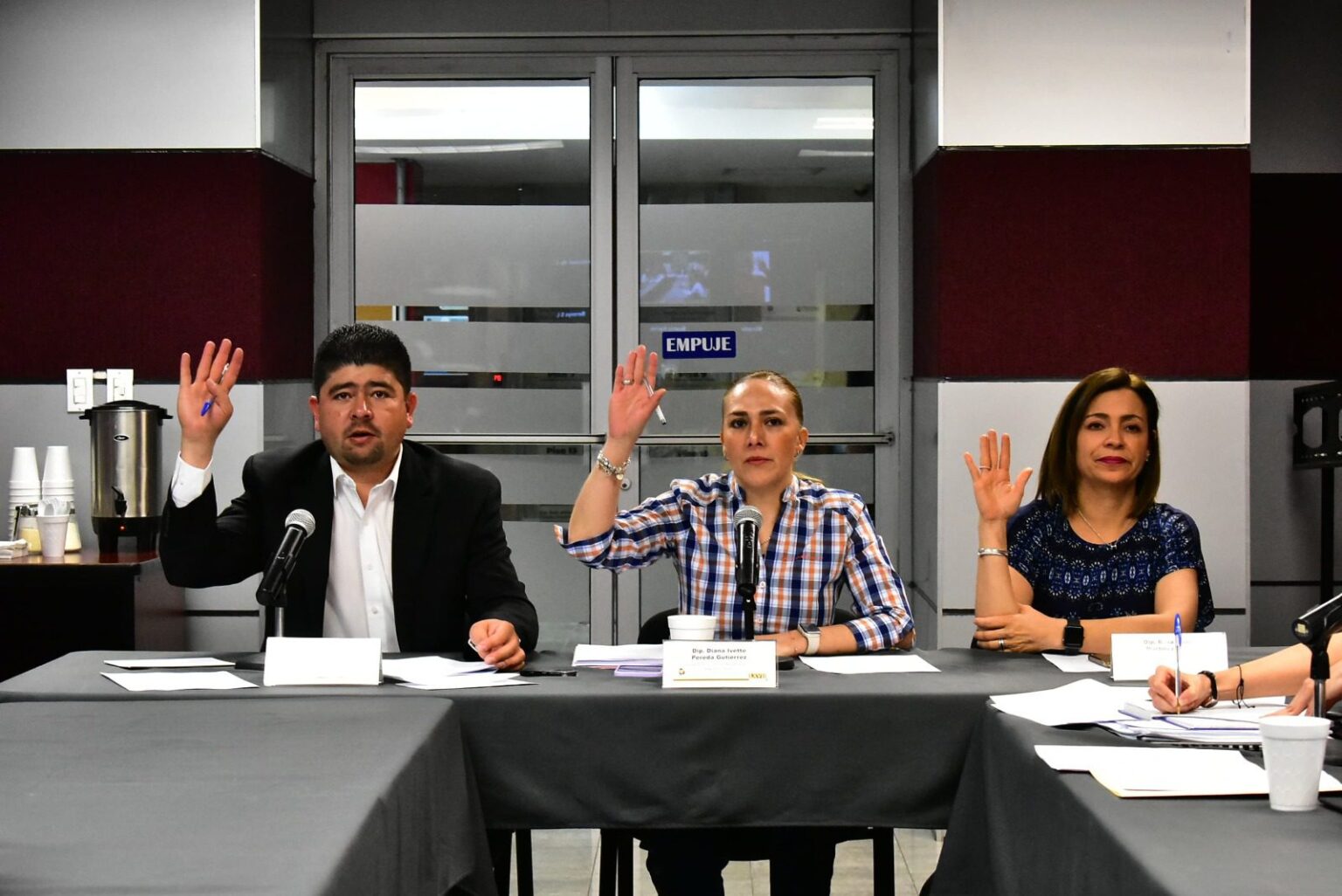 ANALIZAN DIPUTADOS INICIATIVA PARA PREVENIR, ATENDER Y ERRADICAR EL ACOSO Y LA VIOLENCIA ESCOLAR