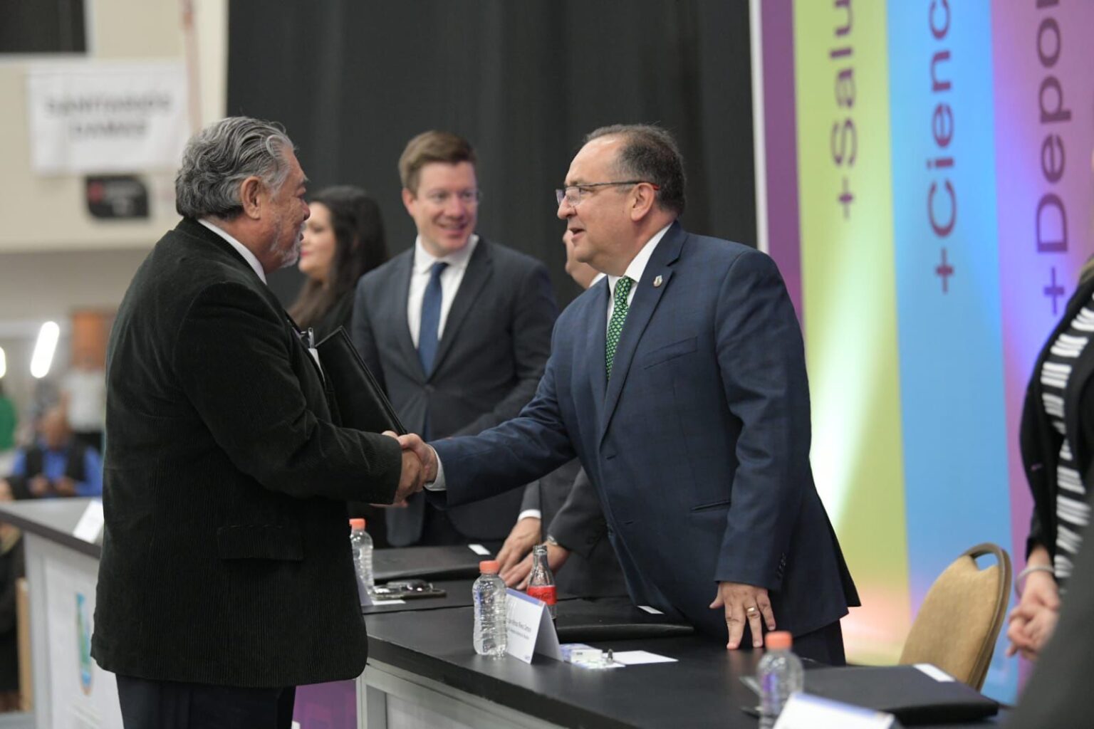 CELEBRA LA UNIVERSIDAD AUTÓNOMA DE CHIHUAHUA EL DÍA DEL MAESTRO