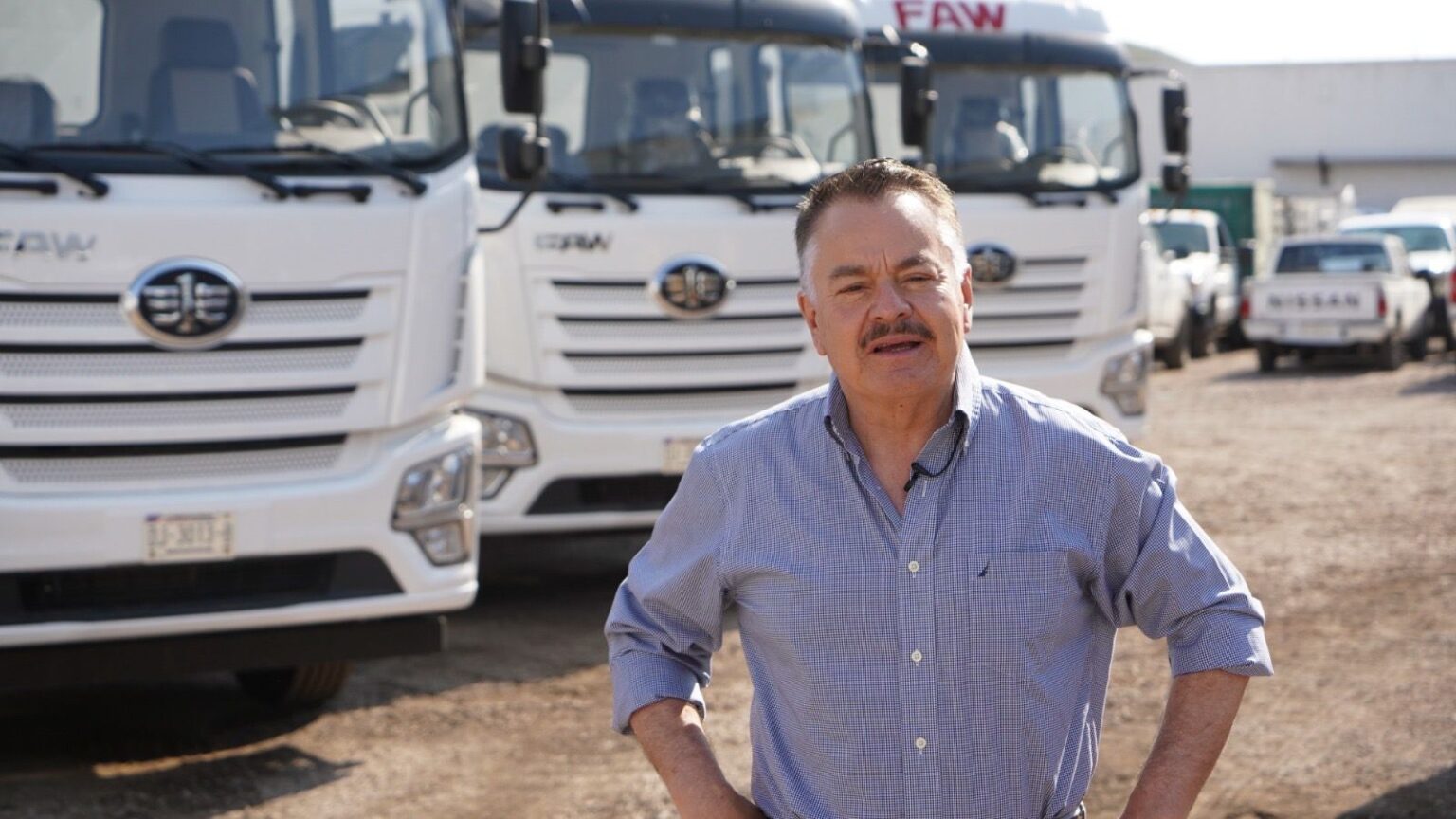 REALIZA GOBIERNO DEL ESTADO MANTENIMIENTO EN CAMINOS Y CARRETERAS CON NUEVA MAQUINARIA