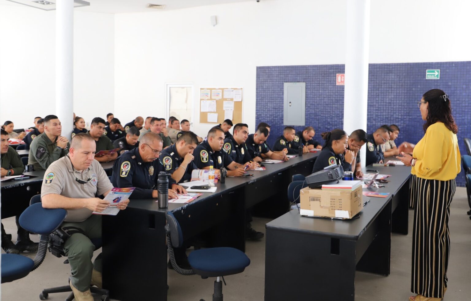 CAPACITAN A POLICÍAS MUNICIPALES PARA INTERVENIR EN DELITOS DE VIOLENCIA FAMILIAR