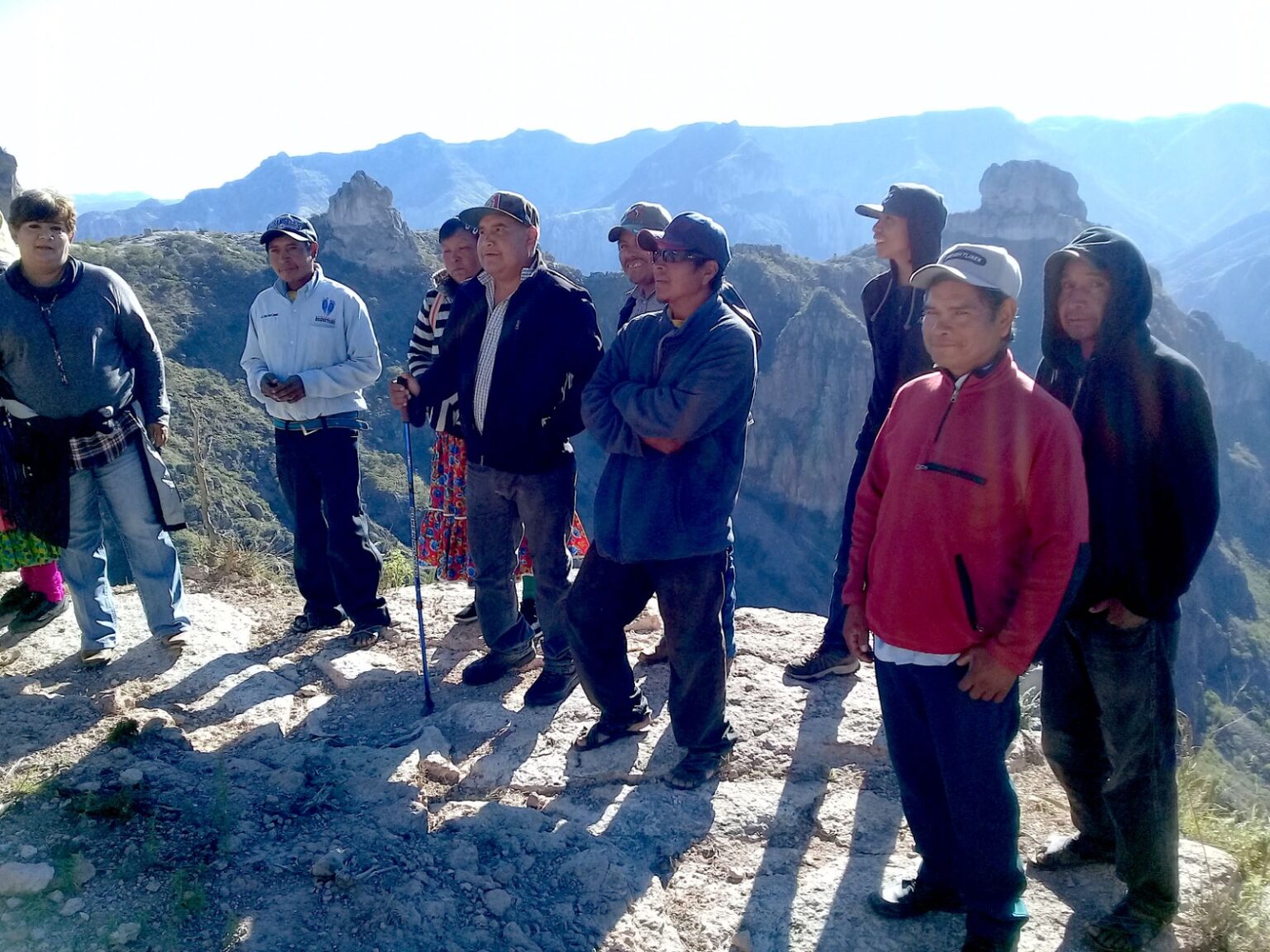 CAPACITAN A MIEMBROS DE LA COMUNIDAD RARÁMURI COMO ANFITRIONES TURÍSTICOS EN EL PARQUE DE AVENTURA