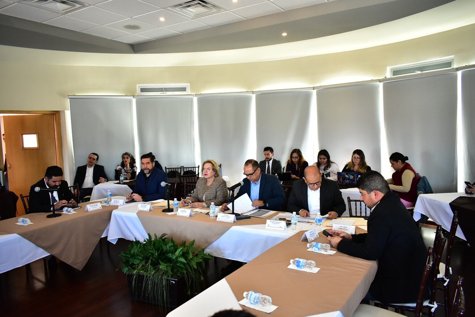 APRUEBA JUCOPO LISTADO DE 10 ASPIRANTES A ELECCIÓN DE PERSONAS COMISIONADAS PROPIETARIAS Y SUPLENTES DEL ICHITAIP