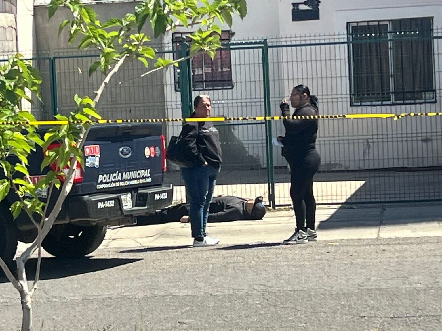 QUEDÓ SIN VIDA EN VÍA PÚBLICA EN LOS OLIVOS