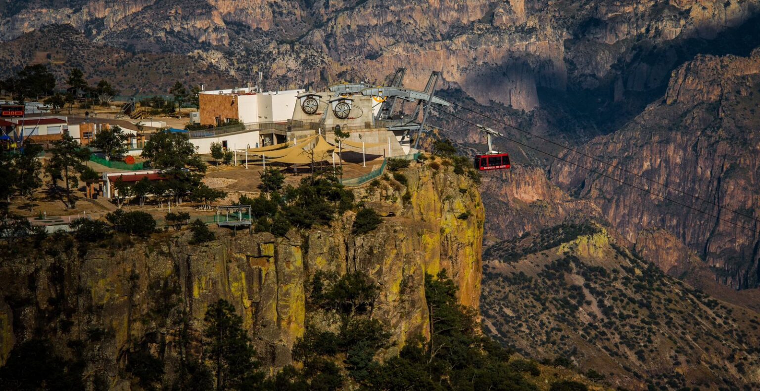 ES PARQUE BARRANCAS FUENTE EMPLEO Y APOYO PARA LAS COMUNDIADES INDÍGENAS