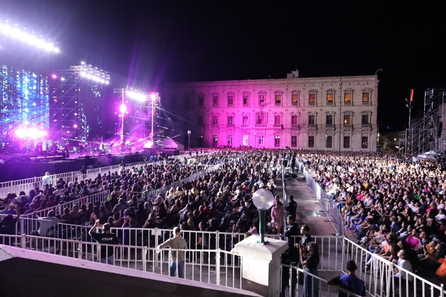 CELEBRAN CERCA DE 20 MIL PERSONAS BICENTENARIO DEL ESTADO DE CHIHUAHUA