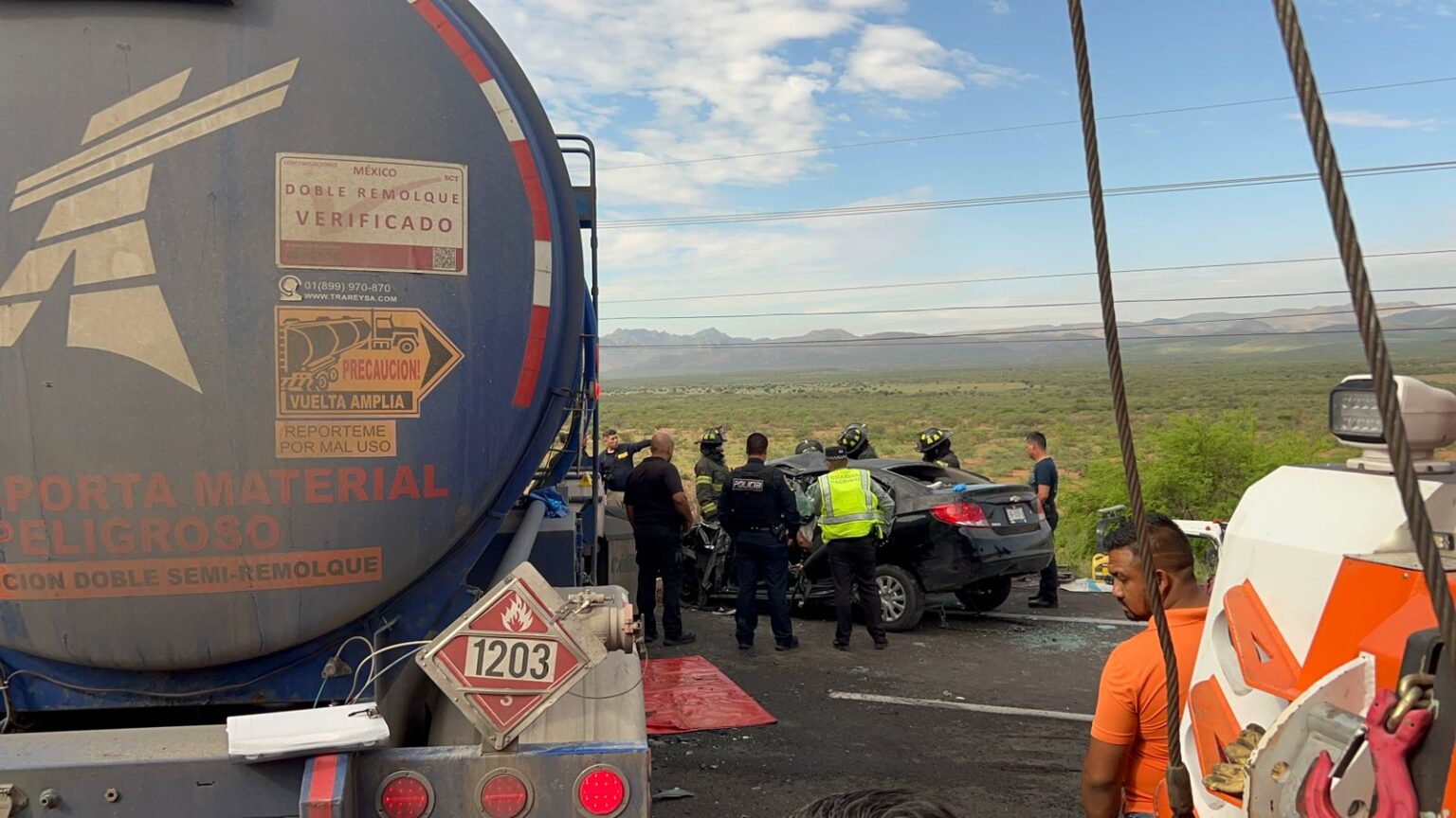 MUEREN TRES EN ACCIDENTE DE LA CARRETERA A DELICIAS