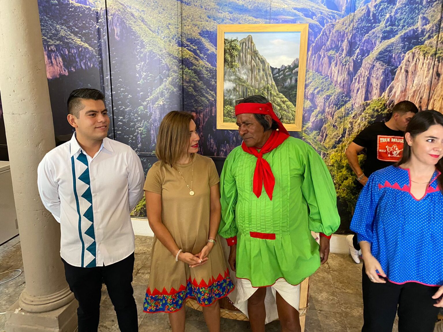 MUESTRAN LOS PAISAJES Y GENTE DE GUACHOCHI EN EXPOSICIÓN