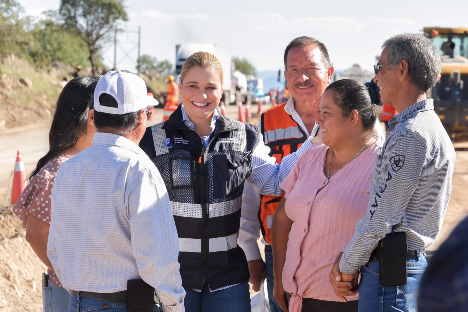 SUPERVISA MARU CAMPOS RECONSTRUCCIÓN DE CARRETERA LA QUEMADA-LÁZARO CÁRDENAS
