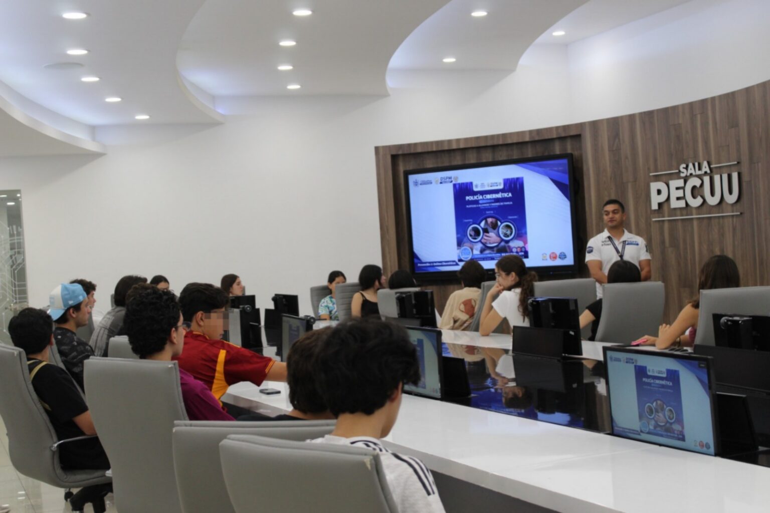 CONOCEN ALUMNOS DEL TEC DE MONTERREY FUNCIONAMIENTO DE LA PECUU