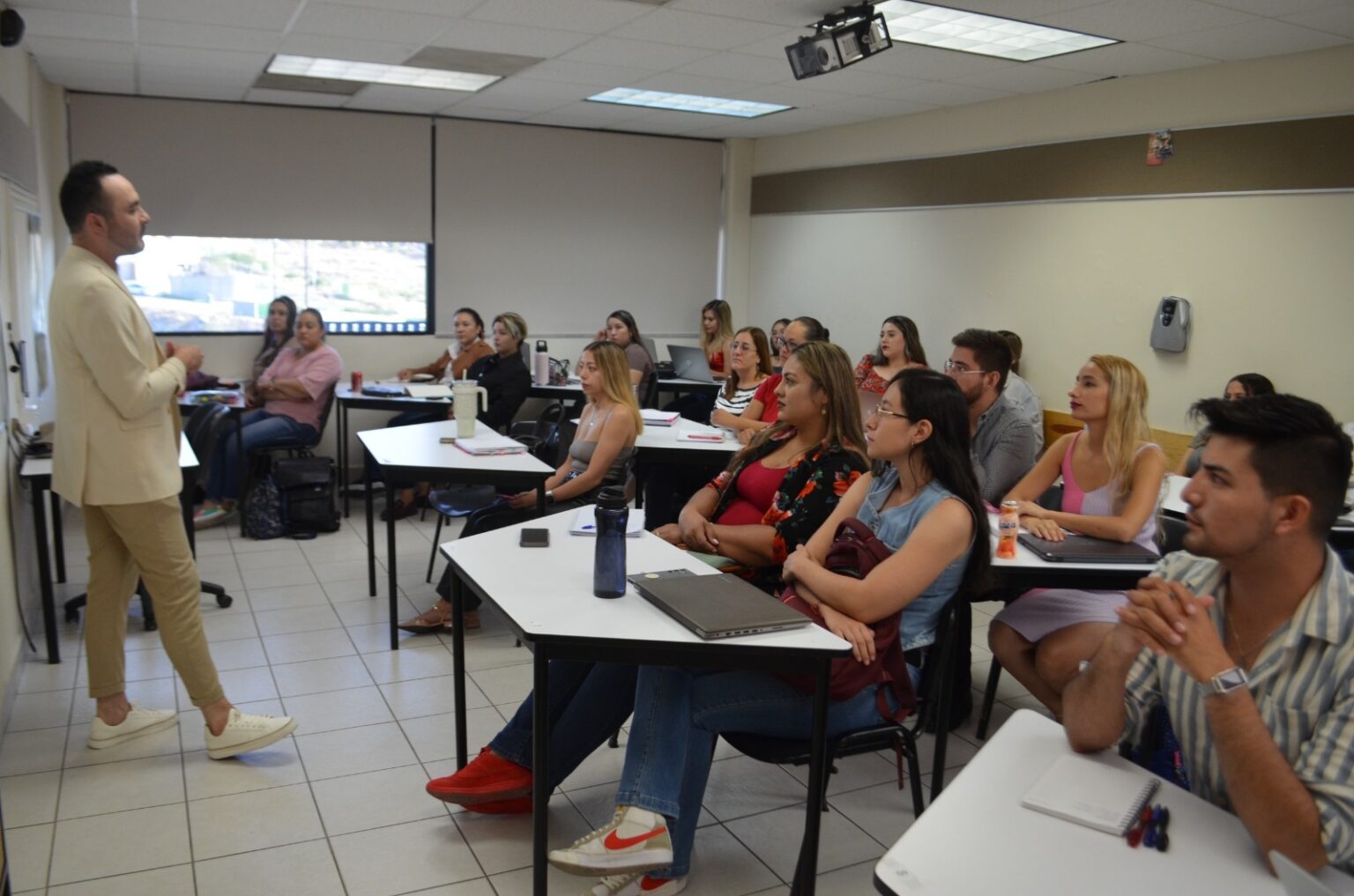 AMPLÍA ESCUELA NORMAL SUPERIOR FECHA DE REGISTRO PARA CURSAR LA MAESTRÍA EN EDUCACIÓN