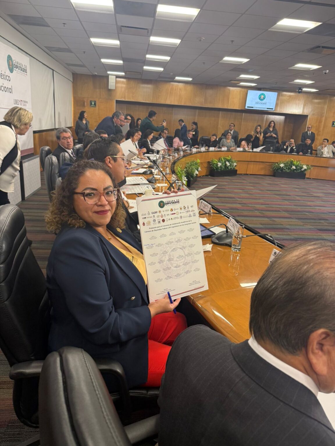 DIPUTADA ELIZABETH GUZMÁN PARTICIPA EN EL 1ER. ENCUENTRO DE PRESIDENCIAS DE CONGRESOS DE MÉXICO