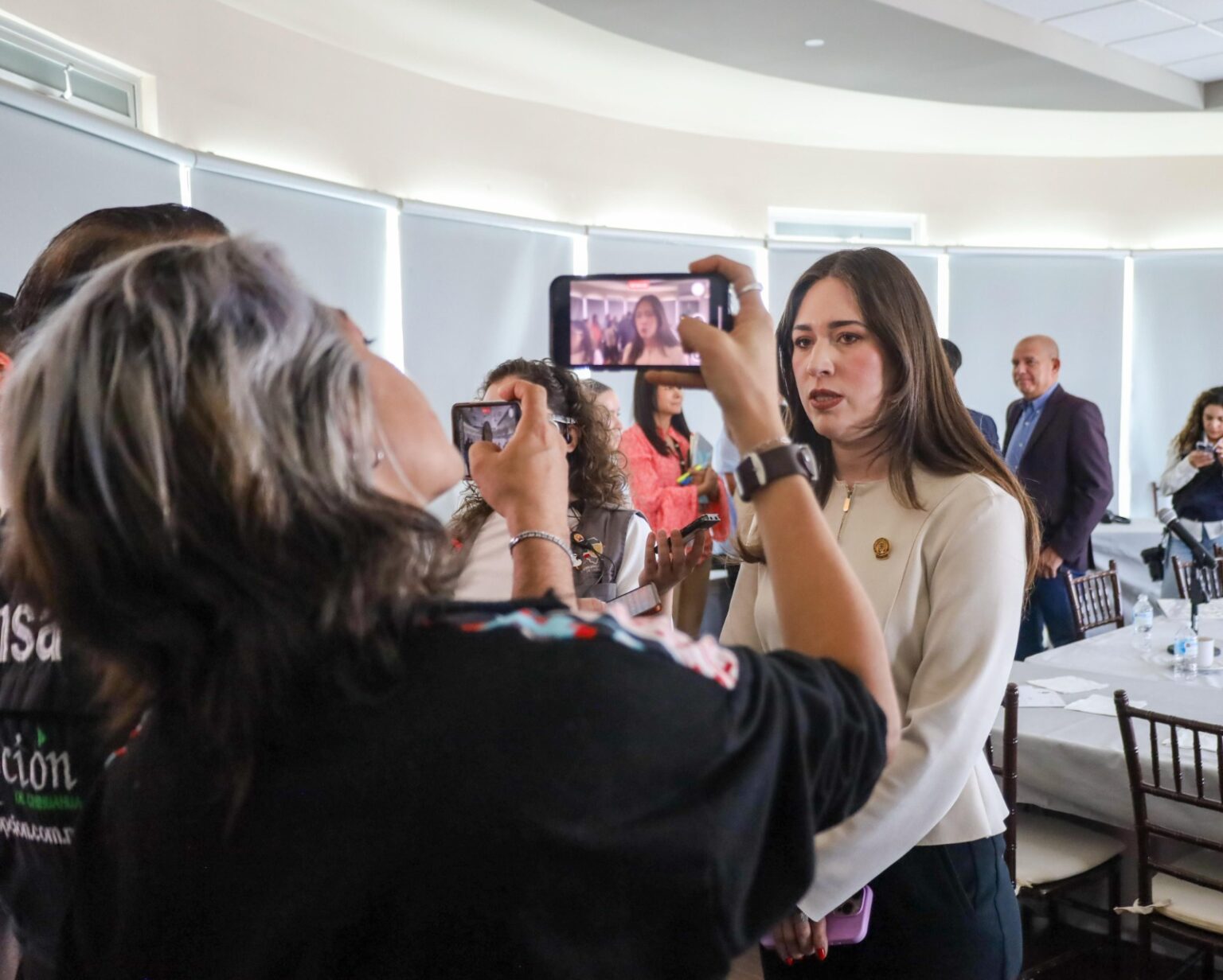 Denunció Alma Portillo bacterias en agua en Parral; Junta de Agua reacciona y promete potabilizadora