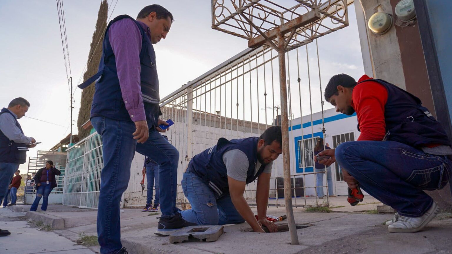 Continúa reparación de fugas de agua; ahora en la colonia Minerales II