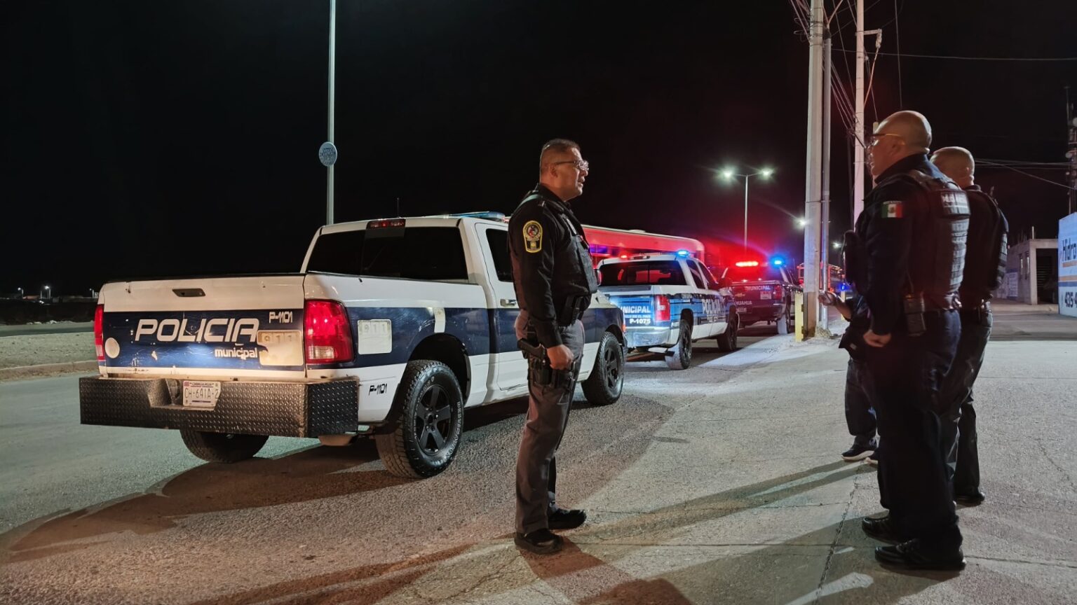 Recorren policías municipales zona oriente para brindar seguridad a mujeres trabajadoras