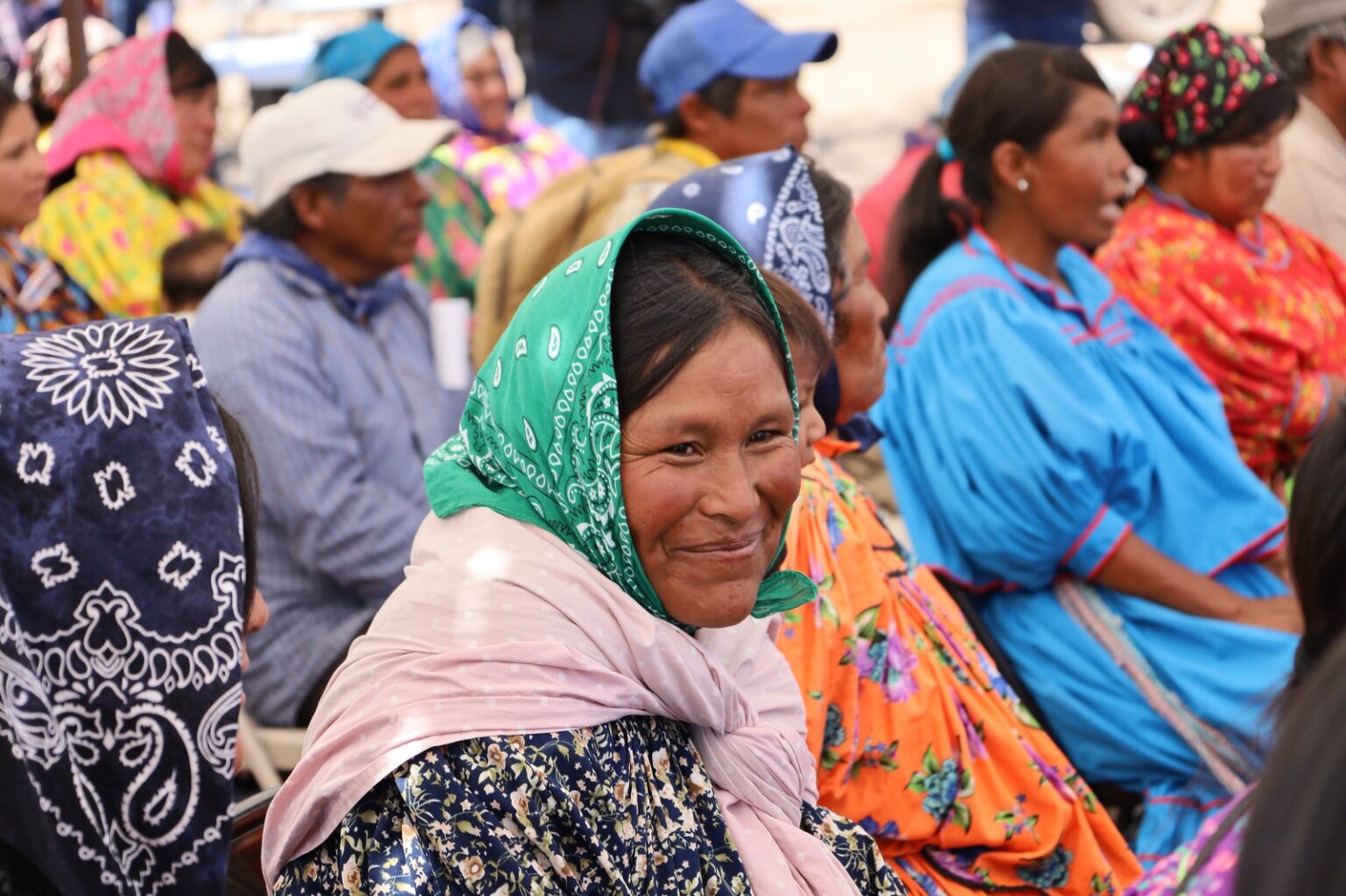 Entregan 10 toneladas de apoyos alimenticios a comunidades indígenas de Nonoava