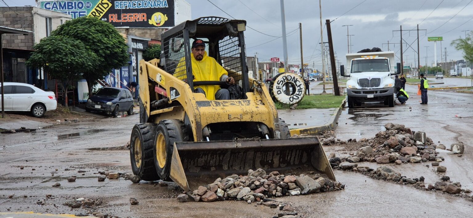 Mantiene Municipio trabajos de limpieza para retirar arrastres por las lluvias