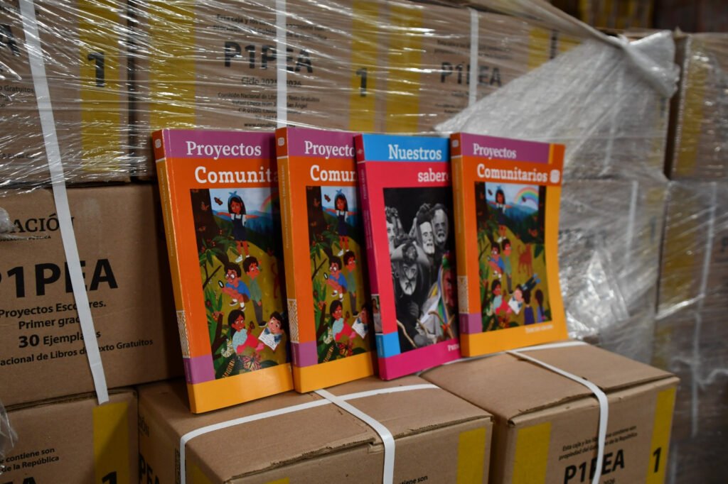 Inicia la distribución de Libros de Texto Gratuitos para el ciclo escolar 2025-2026 para educación Básica