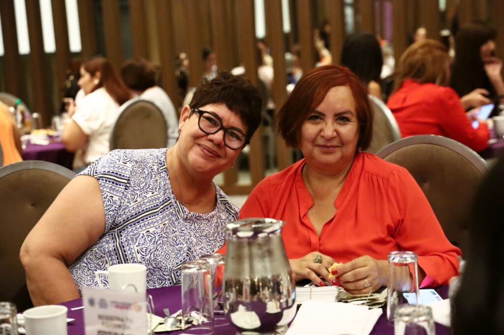 Reúne Municipio a más de 100 mujeres en Networking “Conexión Empresarial de Mujeres”