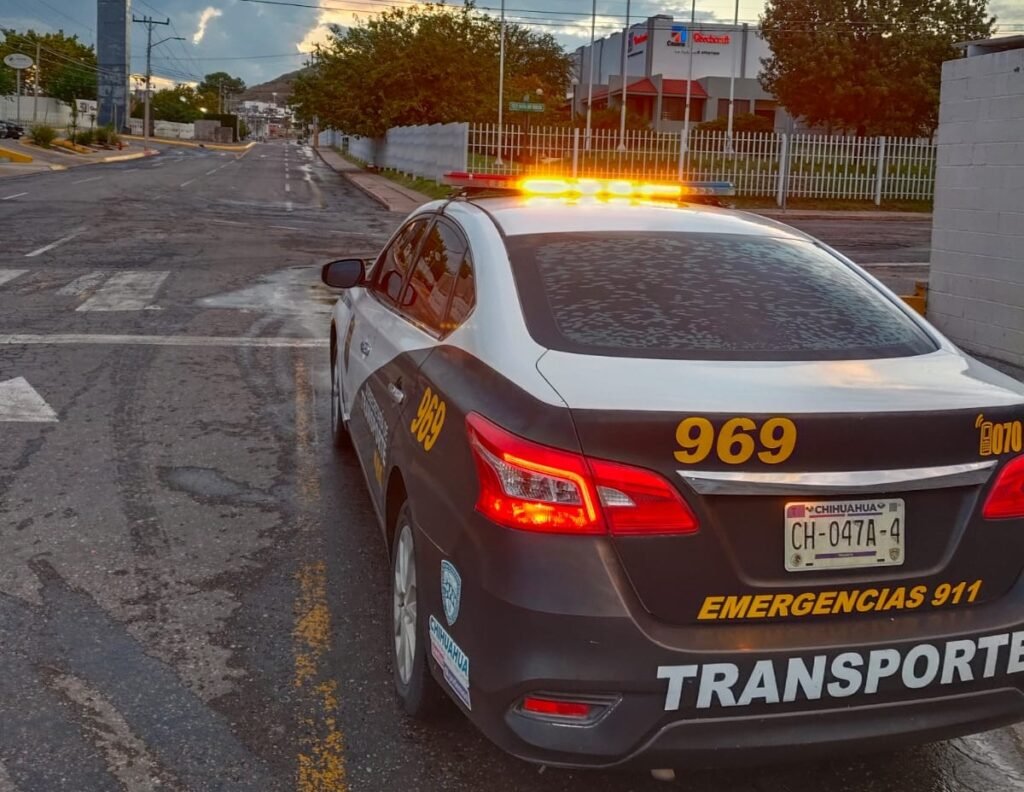 Realiza subsecretaría de Transporte operativo contra taxis piratas en Parque Industrial las Américas