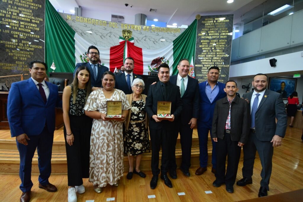 Entrega Congreso la Medalla Chihuahua al Mérito Educativo 2025