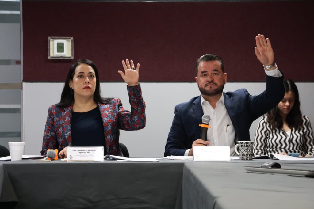 Piden Diputados América Aguilar y Óscar Avitia un psicólogo de planta por escuela