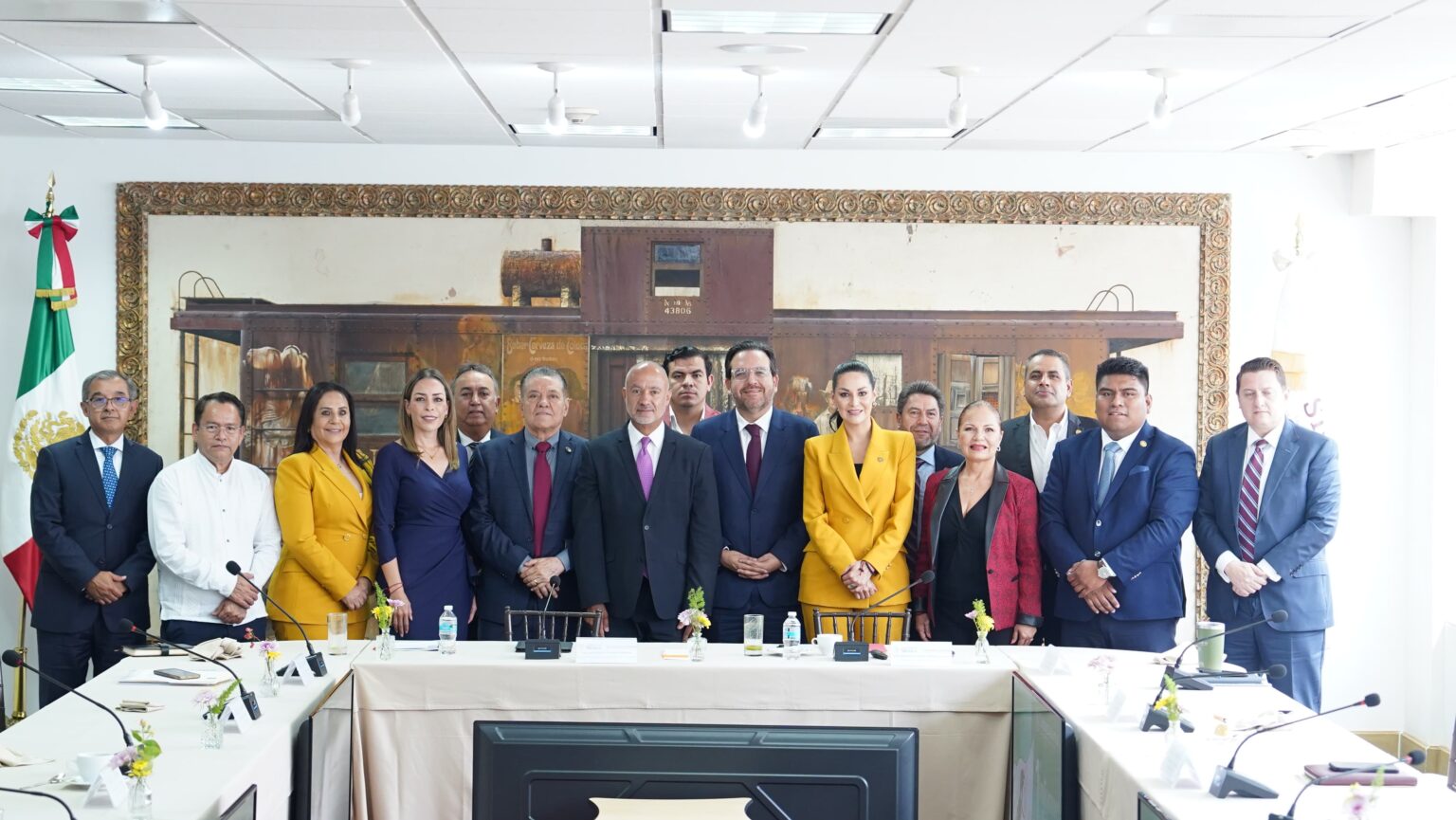 Alfredo “El Caballo” Lozoya urge a la Secretaría de Infraestructura recursos para rehabilitar carreteras de Chihuahua