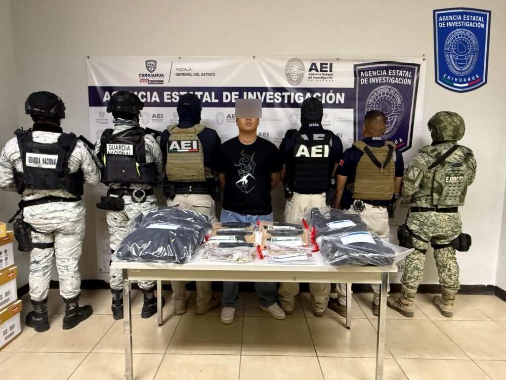 Capturan en flagrancia a masculino que tenía a 17 personas privadas de la libertad