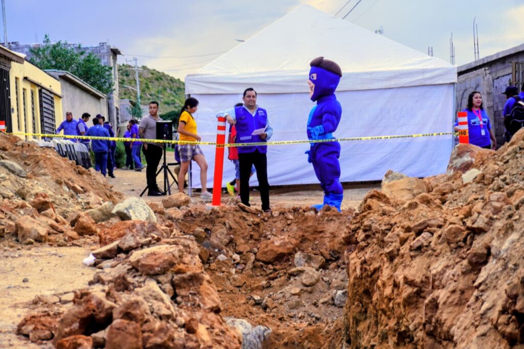 Instala JMAS red de drenaje en la colonia Jorge Barousse