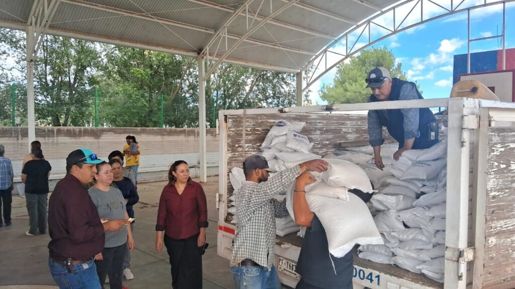 Lleva Gobierno del Estado apoyos alimentarios y vacunas contra el sarampión a Chínipas y Matachí