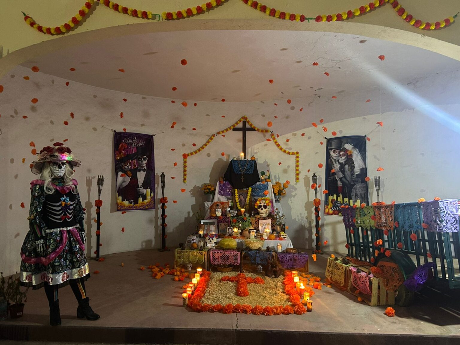 Invita Municipio a las escuelas de la capital a participar en el Concurso de Altar de Muertos 2025