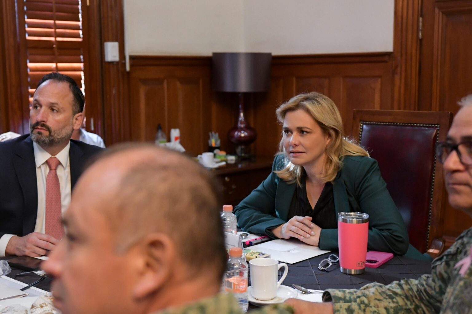 Maru Campos encabeza sesión de la Mesa de Seguridad