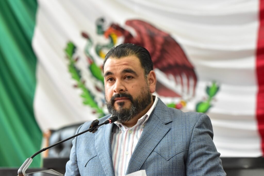 Falleció el diputado local Luis Fernando Chacón Erives