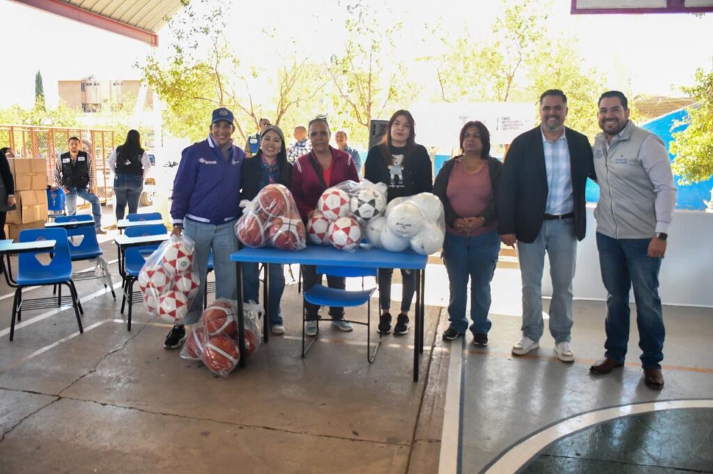 Lleva Nancy “La China” Frías infraestructura a escuelas a través del programa “Juntos Construimos”