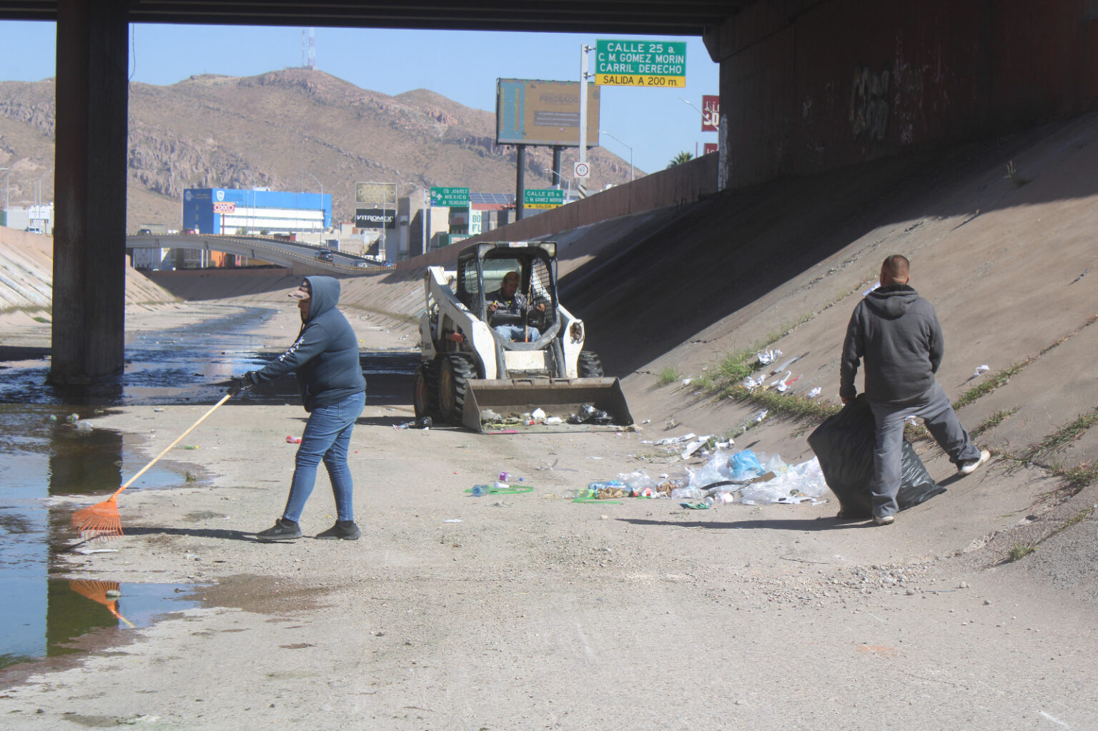 Realiza el gobierno municipal acciones de limpieza en el Chuvíscar
