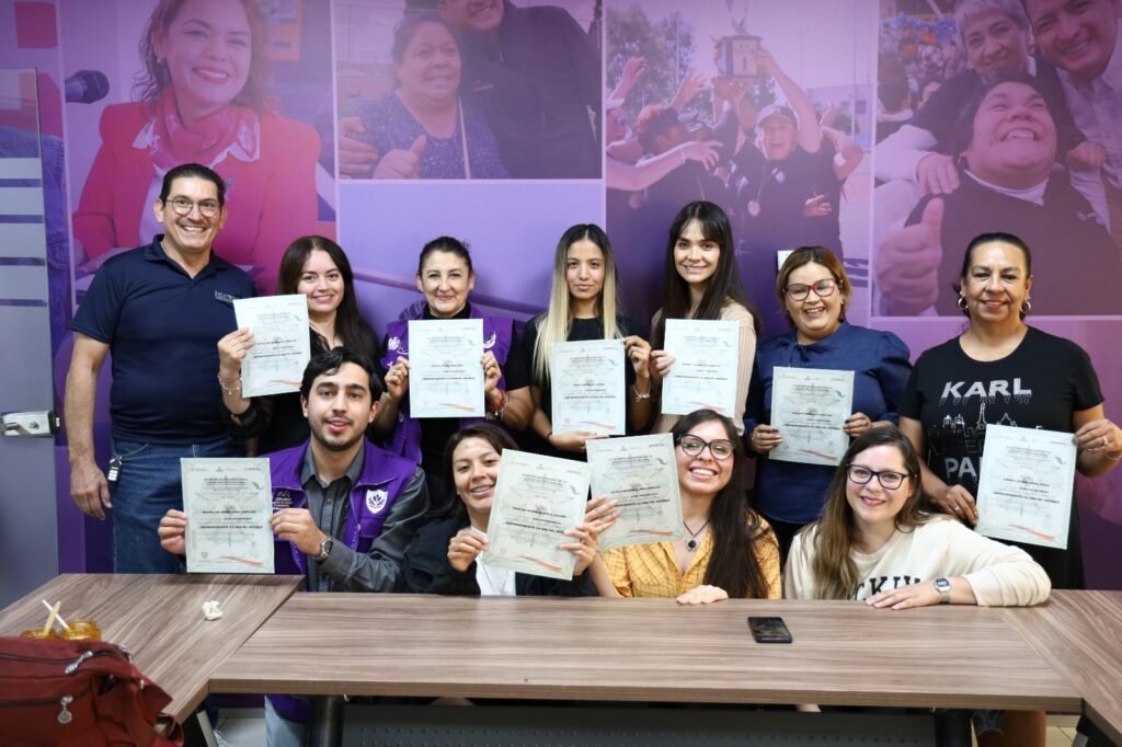 Tomaron mujeres chihuahuenses cursos de emprendimiento