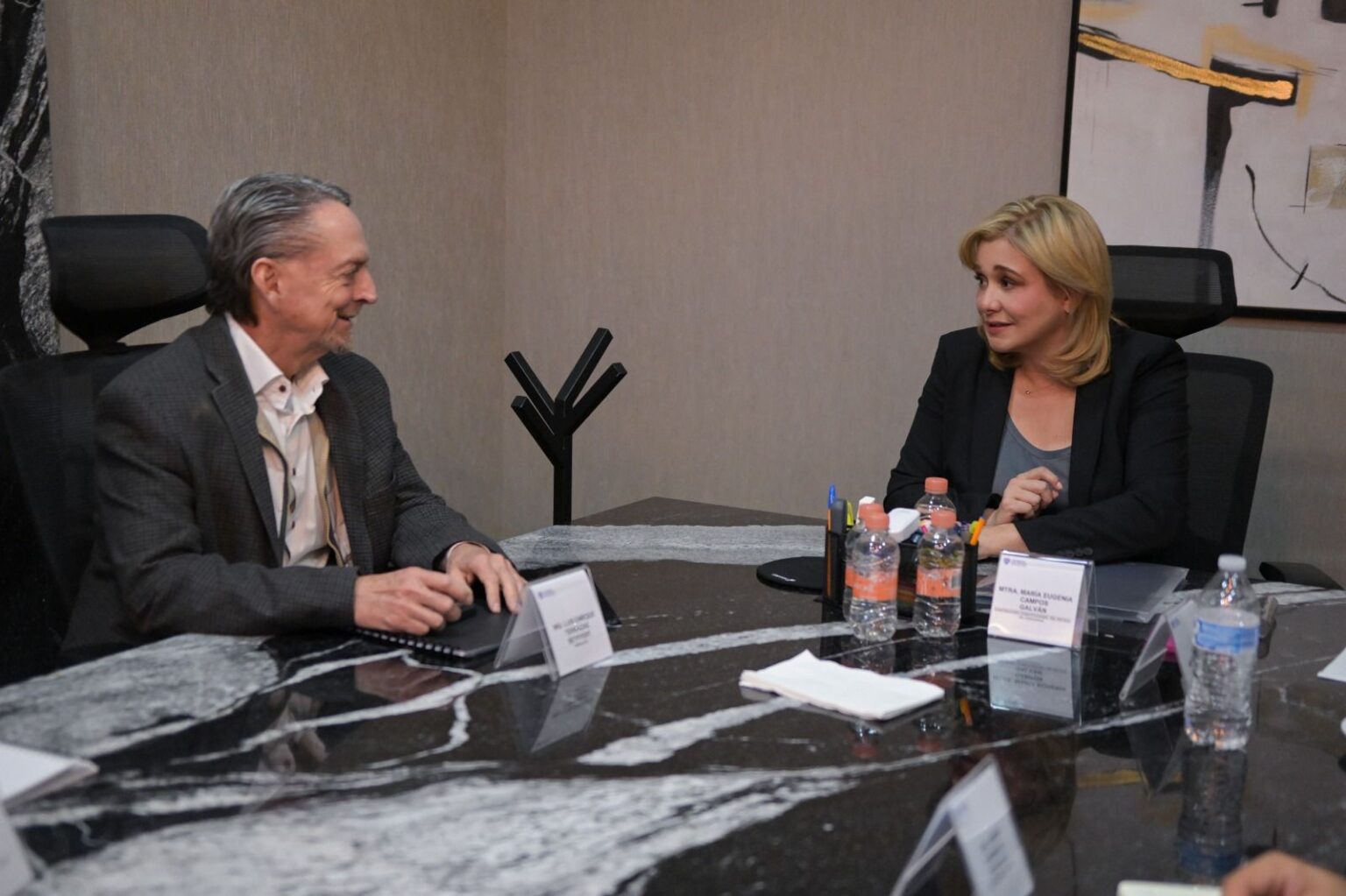 Maru Campos analiza con empresarios proyectos de desarrollo industrial