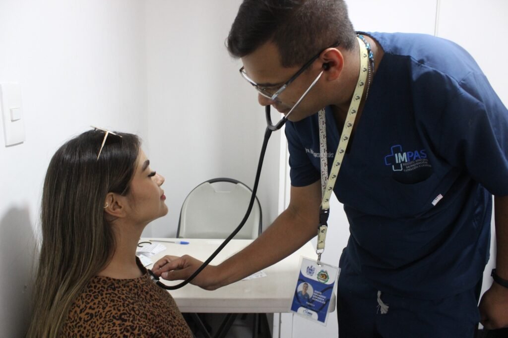 Conoce los síntomas de las infecciones de vías respiratorias por la temporada