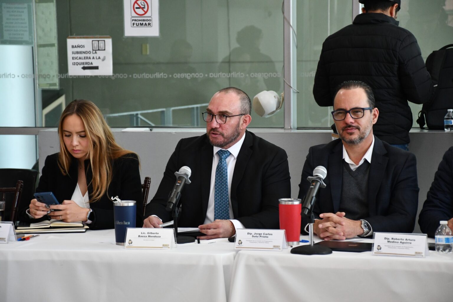 Comparece ante diputados locales el secretario de Salud, Gilberto Baeza