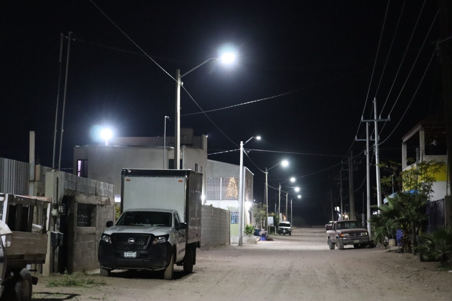 Se ilumina San Joaquín Estrena colonia alumbrado LED