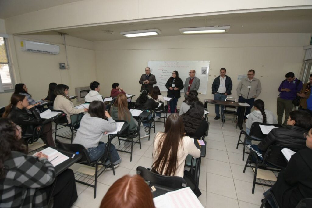 Recibe UACH a más de 4 mil aspirantes para presentar el Examen CENEVAL