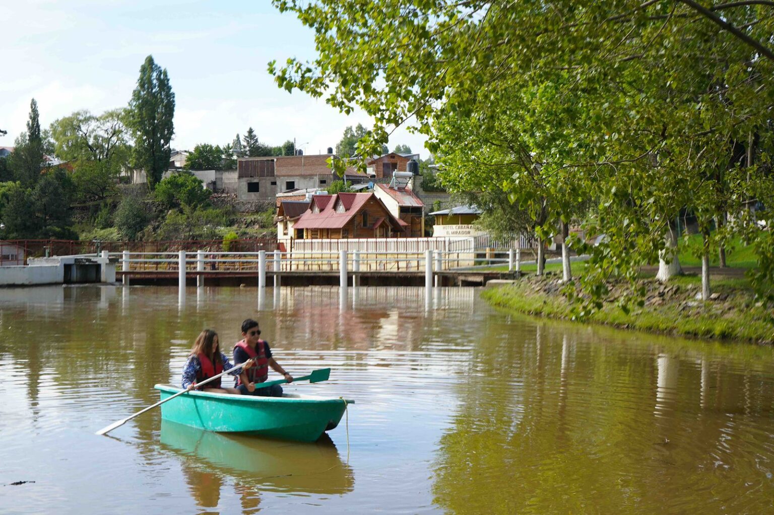 Realiza Turismo gira de trabajo en el Pueblo Mágico de Guachochi