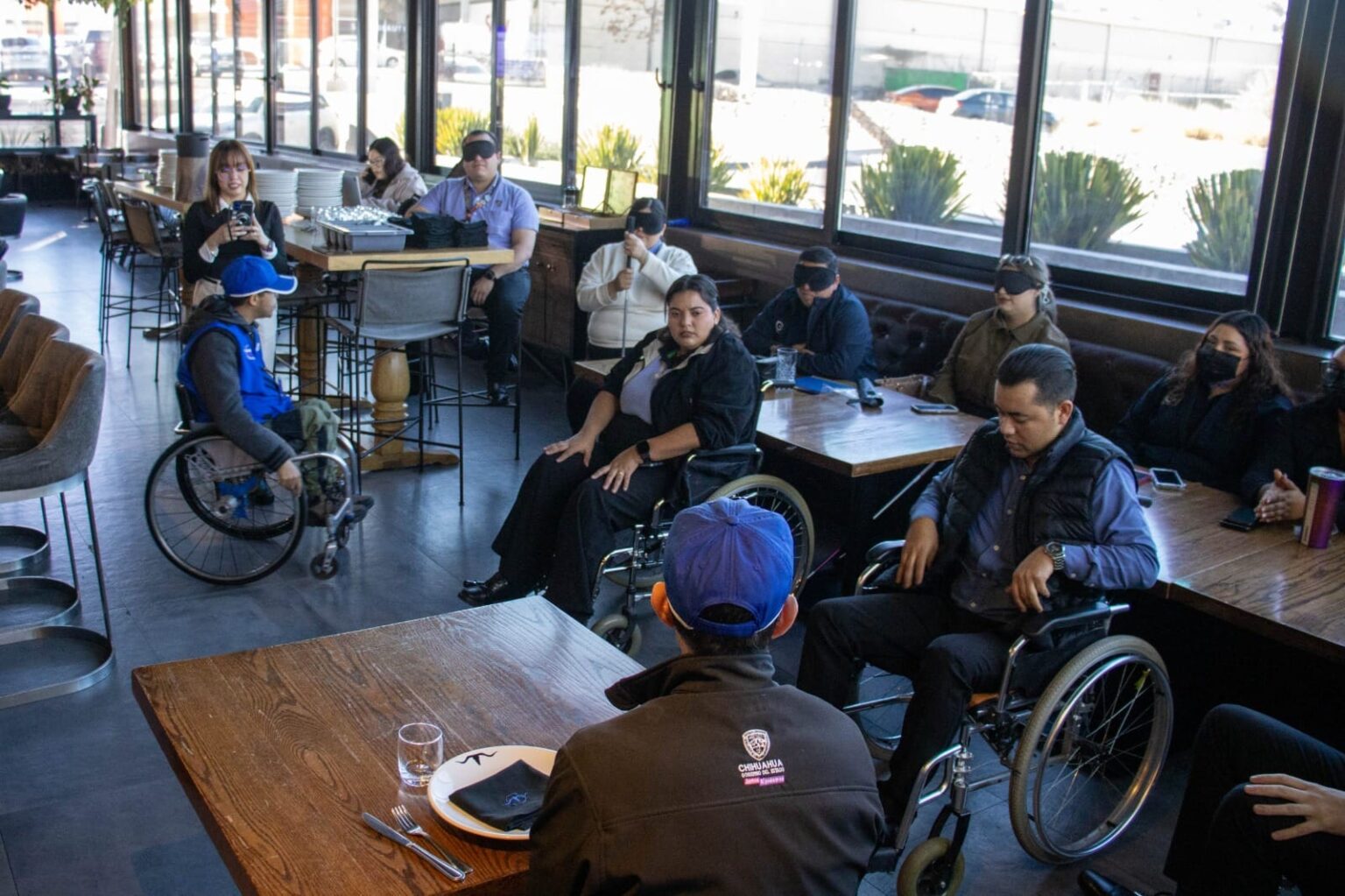 Capacita Estado a personal del sector restaurantero en materia de inclusión