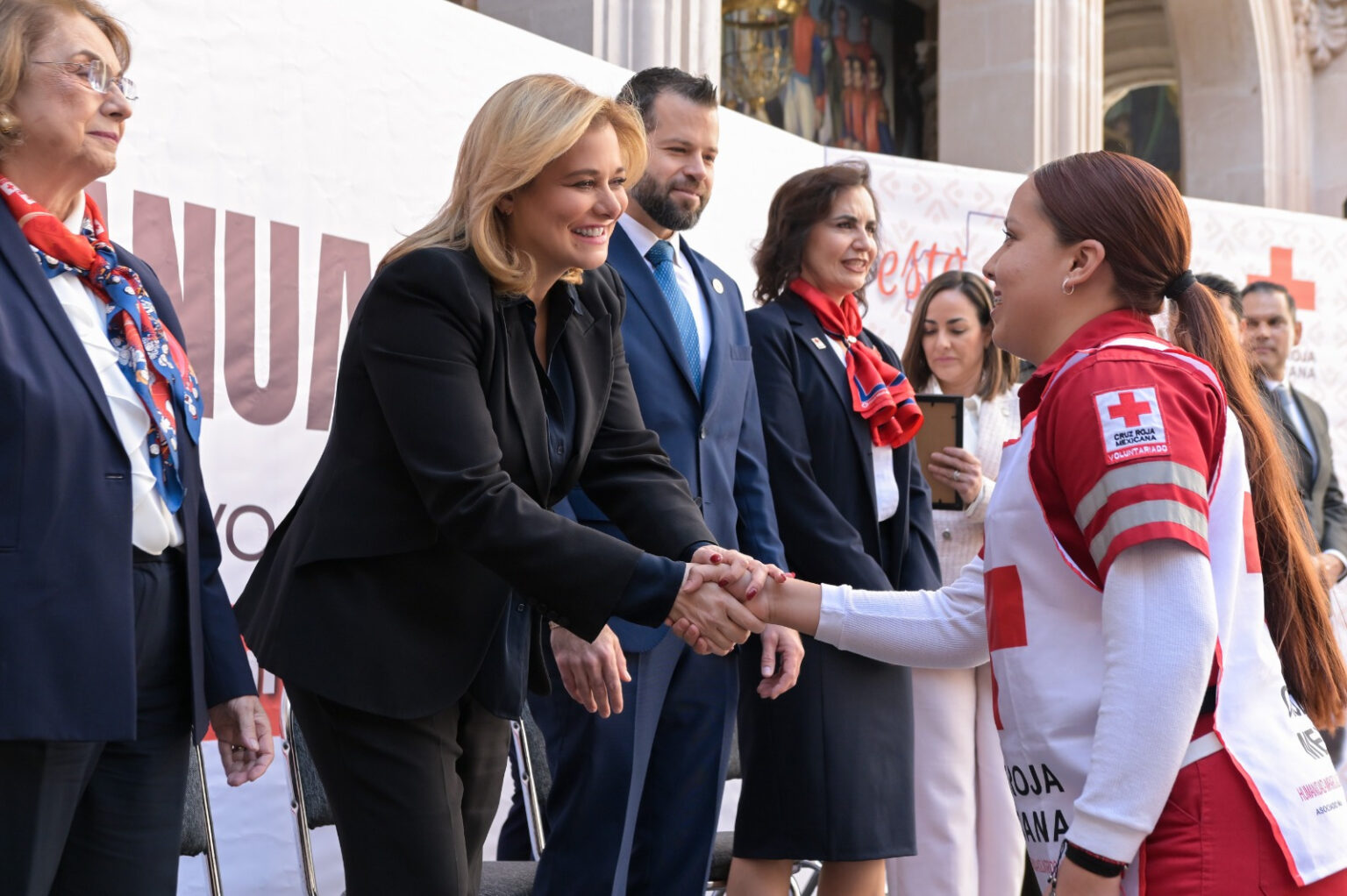 Maru Campos encabeza arranque de la Colecta Anual de Cruz Roja