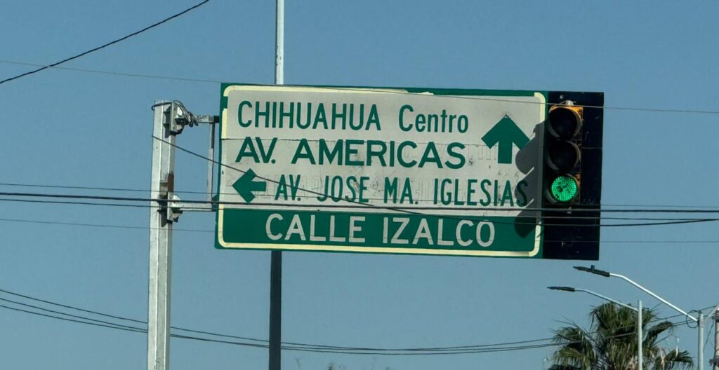 Anuncia director de Movilidad proyecto de modernización de semáforos en la Capital