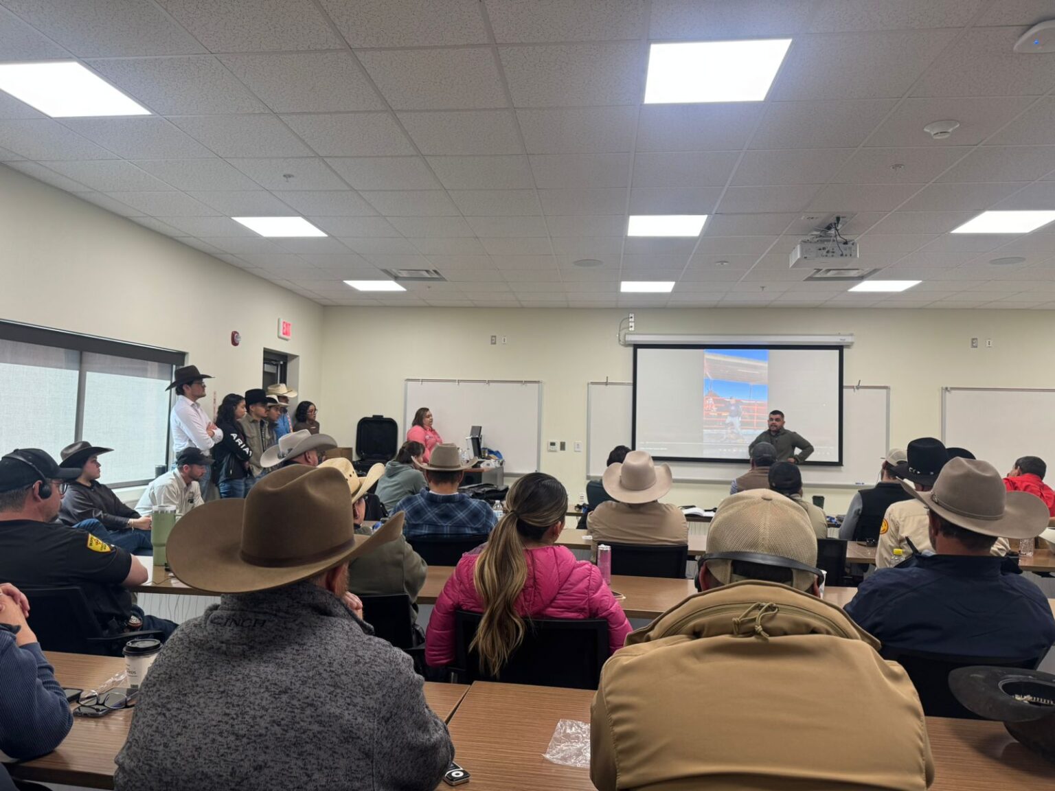 Comparte Gobierno de Chihuahua las acciones que aplica contra el gusano barrenador en Nuevo México